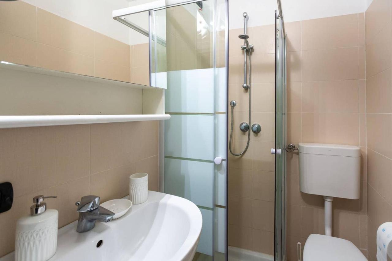 Apartment Monte Nero 29 Milan Luaran gambar